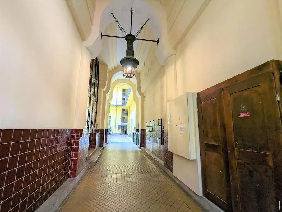 Apartman Charming Central Studio Apt - Flora'S Room Budapest